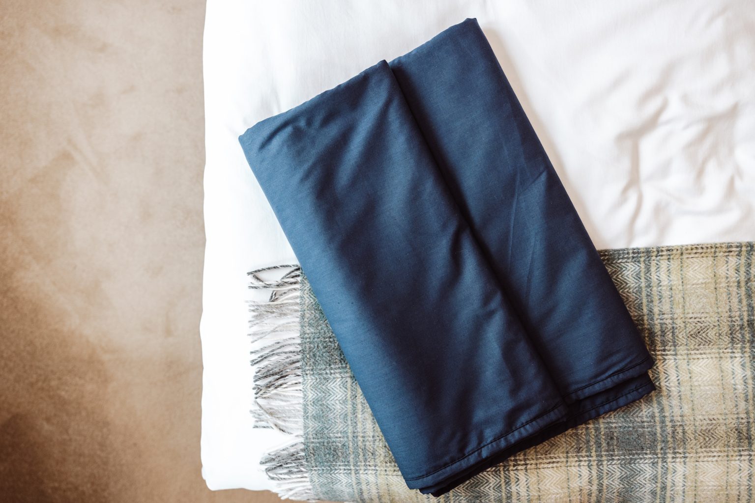 Best cooling blanket, keep cool at night, natural anti sweat bedding