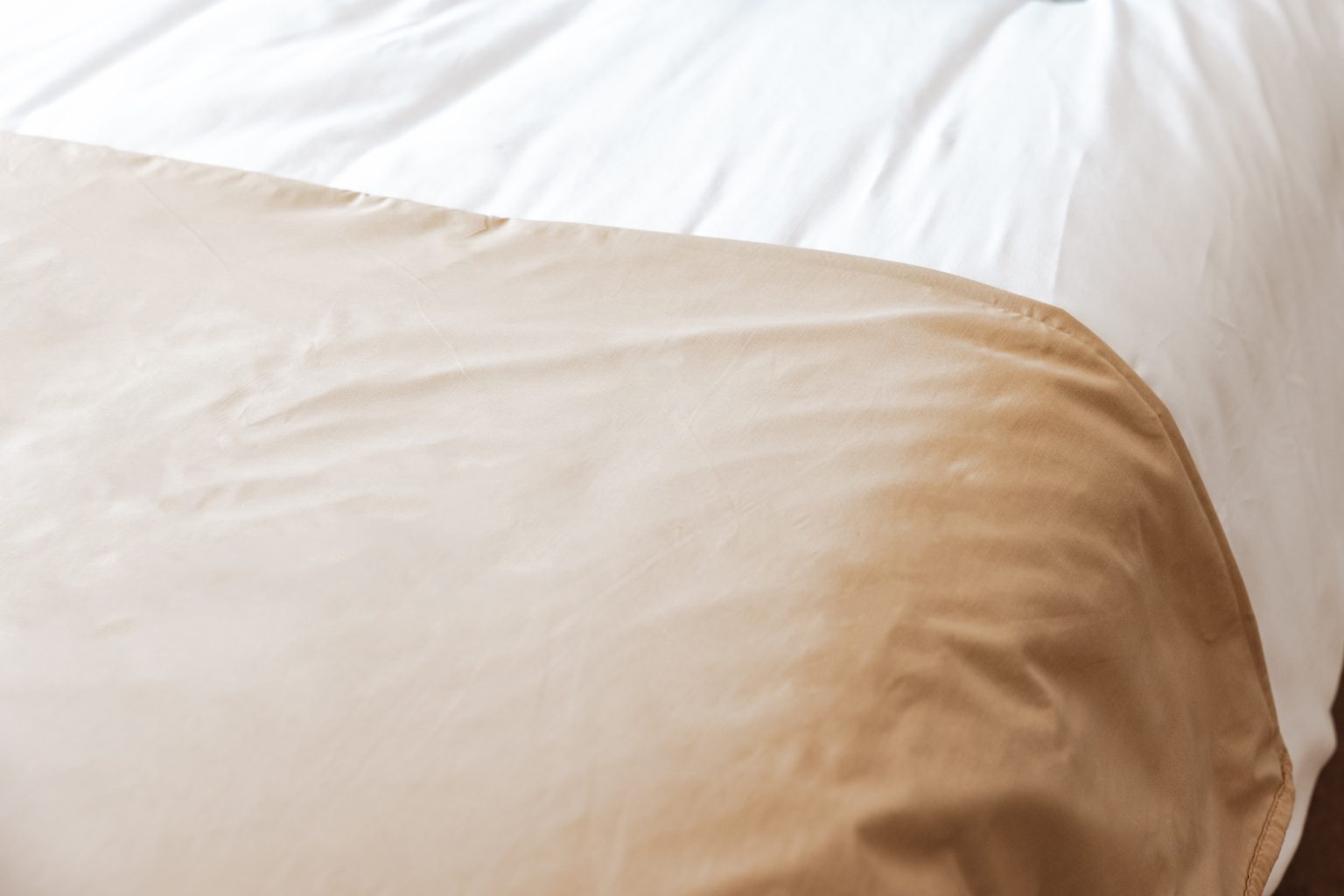 Best cooling blanket, keep cool at night, natural anti sweat bedding