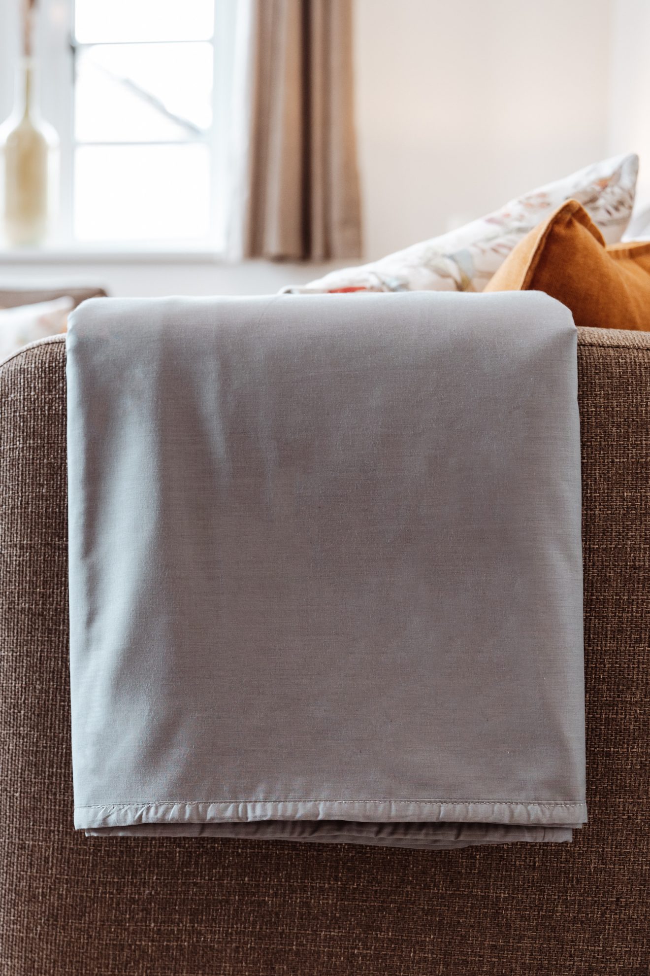 Best cooling blanket, keep cool at night, natural anti sweat bedding